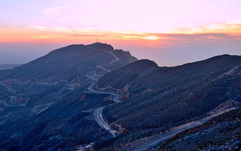 Explore the Thrilling Jebel Jais